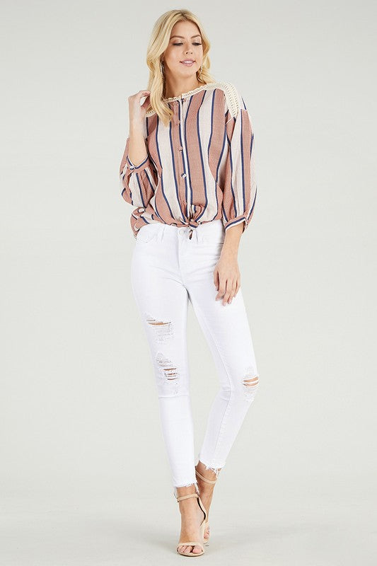 Mid Rise destroy hem cropped skinny jeans