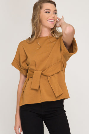 Front tie top