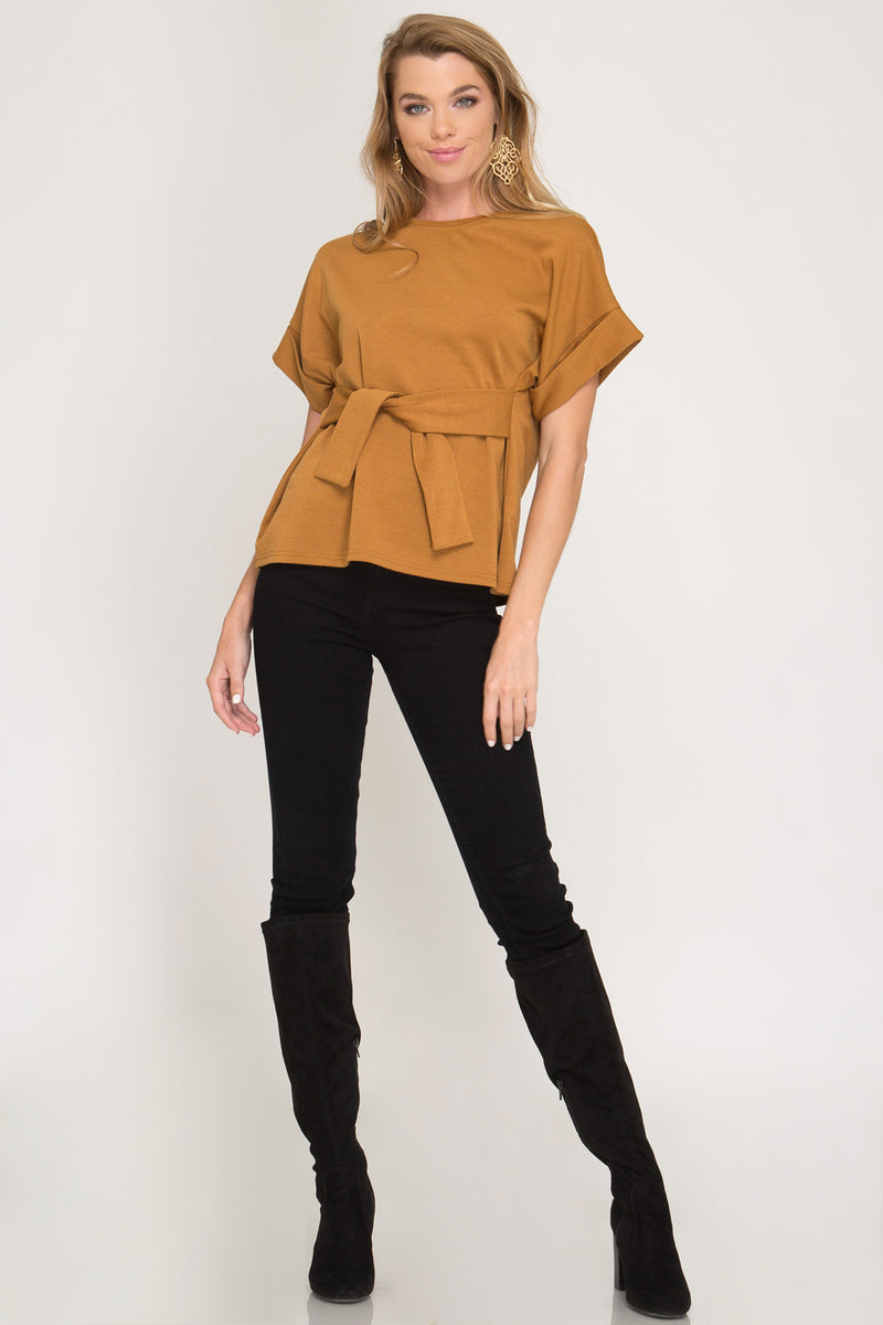 Front tie top