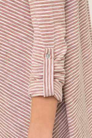 Woman roll up striped top