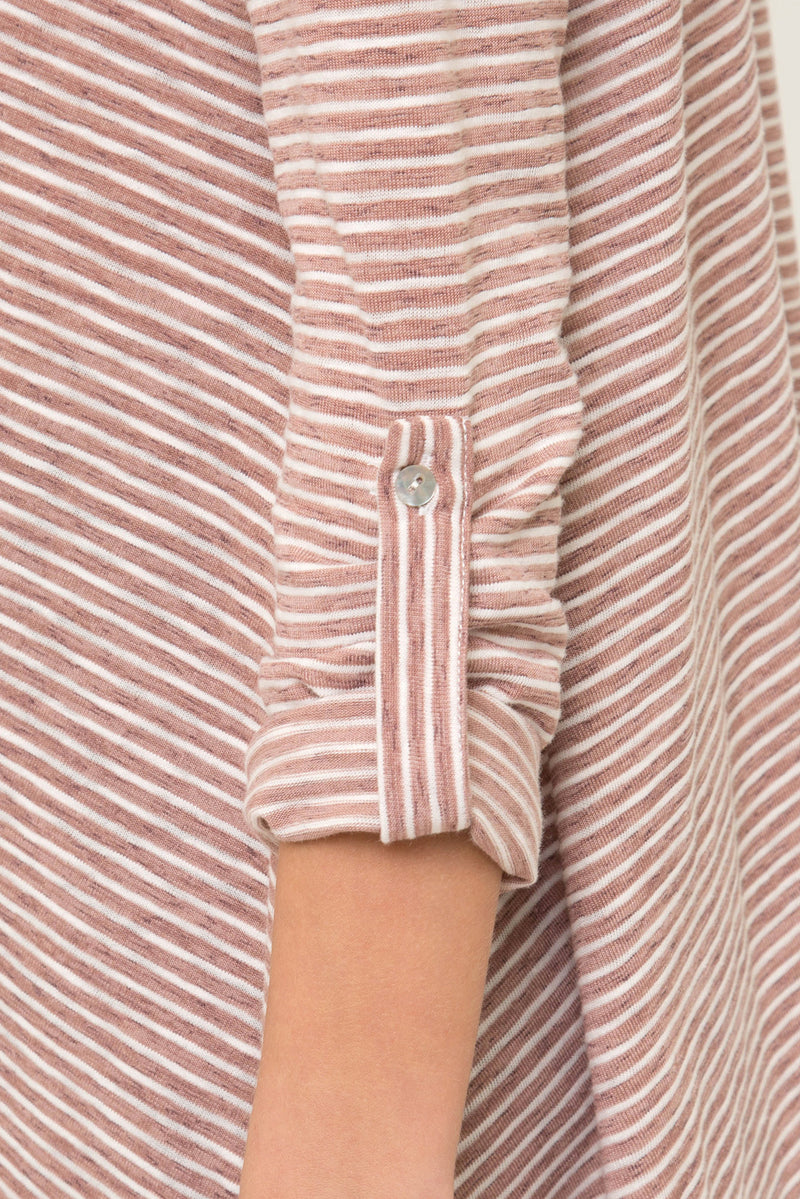 Woman roll up striped top